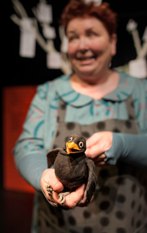 Frau Meier, die Amsel